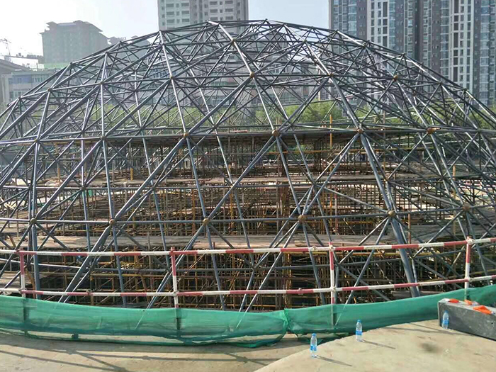 青铜峡球形网架钢结构施工